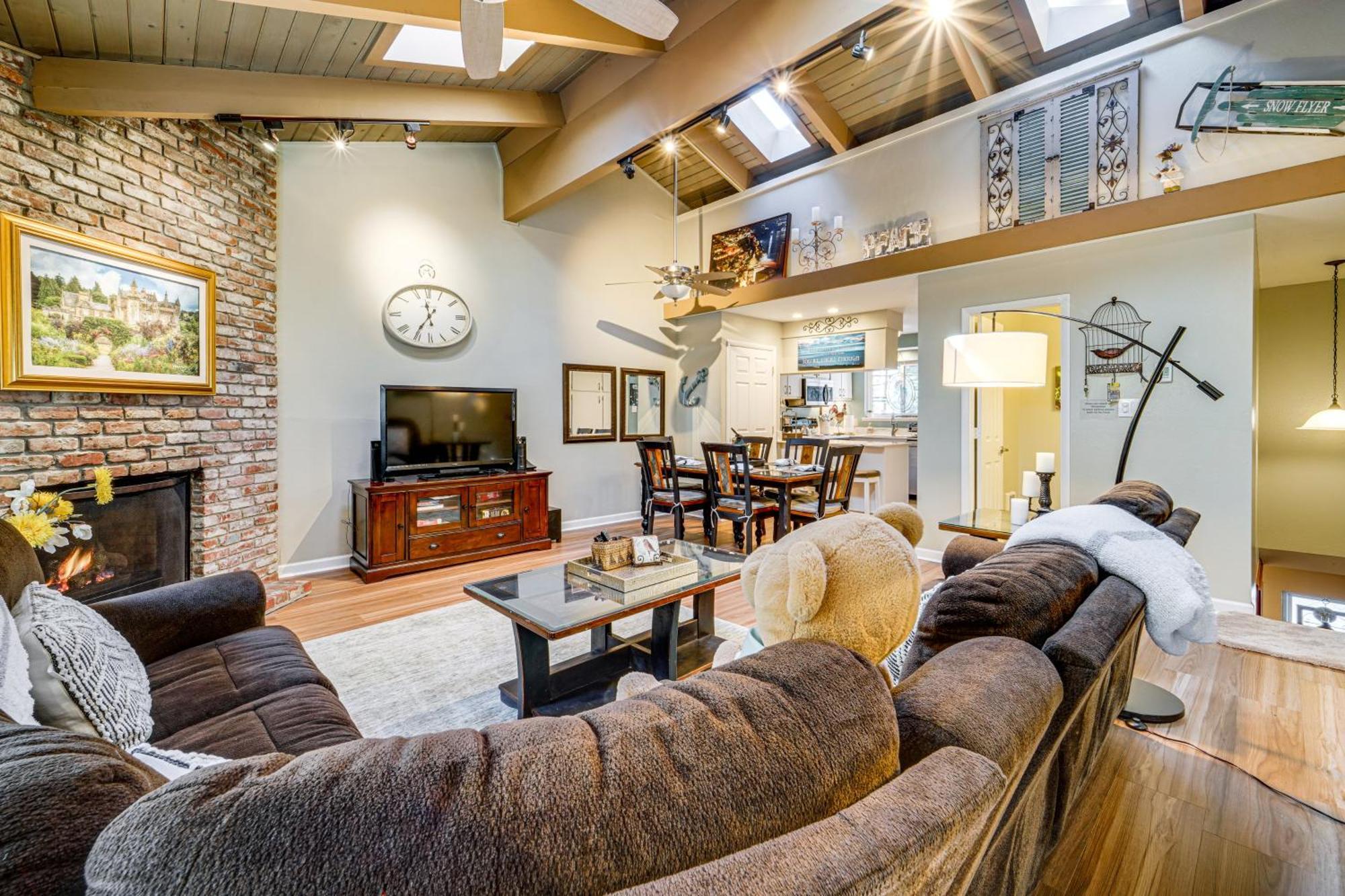 Tahoe Condo About 1 Mi To Diamond Peak Ski Resort! อินไคลน์วิลเลจ ภายนอก รูปภาพ